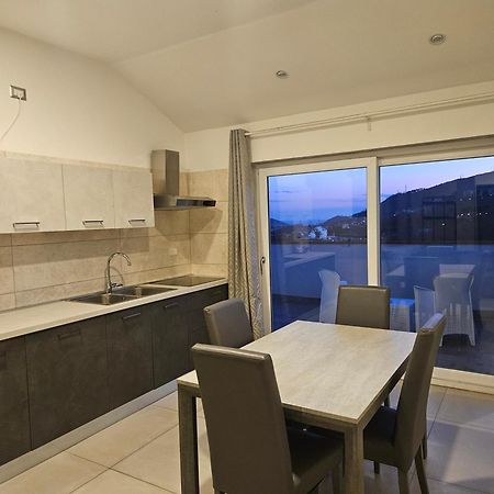 Setteabbracci Suite & Apartments Baronissi Rum bild